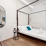 Guest house Nelli - Via Biassa 4*