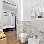 Nelli - Via Biassa 4*