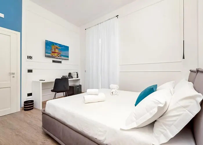 Nelli - Via Biassa בית הארחה